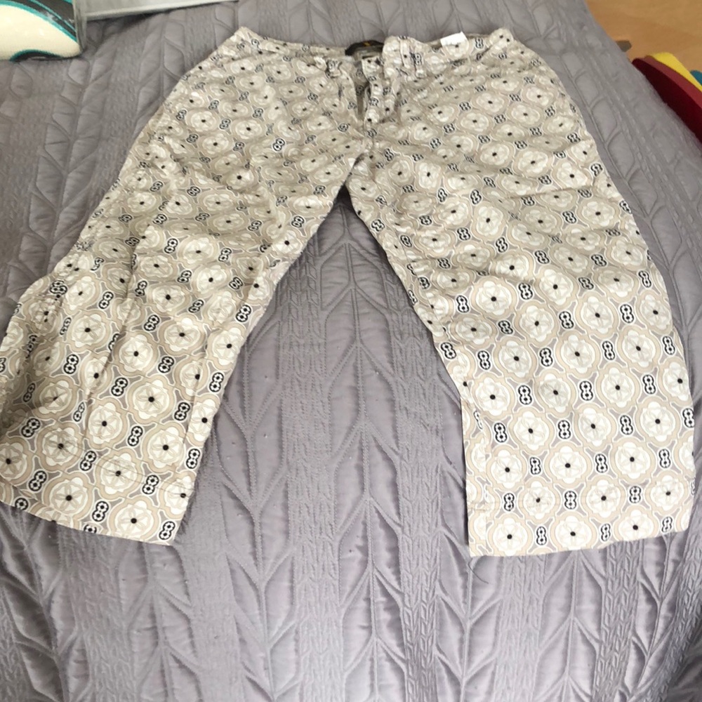 Women’s capris